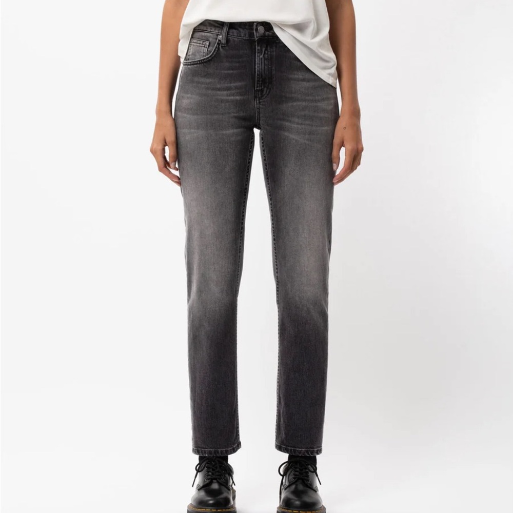 Nudie Jeans Straight Sally in Midnight Rumble  26 inseam 32